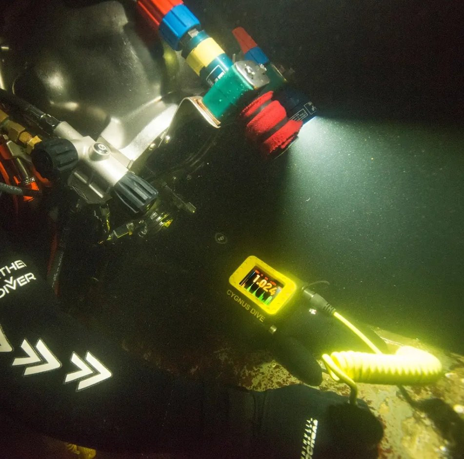 Cygnus Dive 001-7200/3 Wrist-Mountable Underwater Thickness Gauge w/ S2C Probe