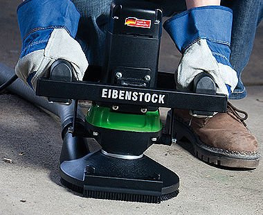 CS Unitec Concrete Grinder - 7", 20 Amp, 9,500 RPM with diamond grinding wheel
