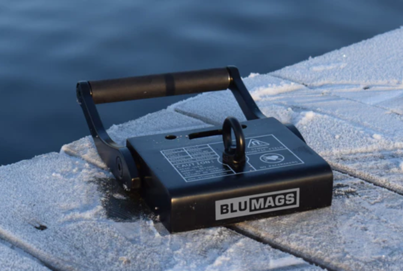 Blumags Willy 800 Tactical Underwater Stainless Steel Magnet W/ Carry Case (1750 lbs Holding Force) Blumags Willy 800 Tactical Underwater Stainless Steel Magnet W/ Carry Case (1750 lbs Holding Force)