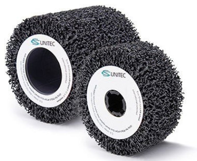 CS Unitec PTX CLEAN Wheel – made of hard-textured, aggressive nylon web impregnated with silicone carbide – 4" x 4-1/4", Medium (black) material.