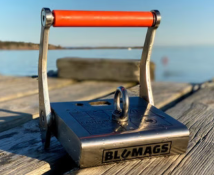 Blumags Pro BM800S Underwater Stainless Steel Magnet W/ Carry Case (1750 lbs Holding Force)
